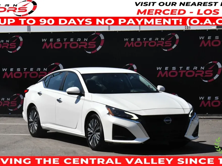 2023 Nissan Altima 2.5 SV photo 1
