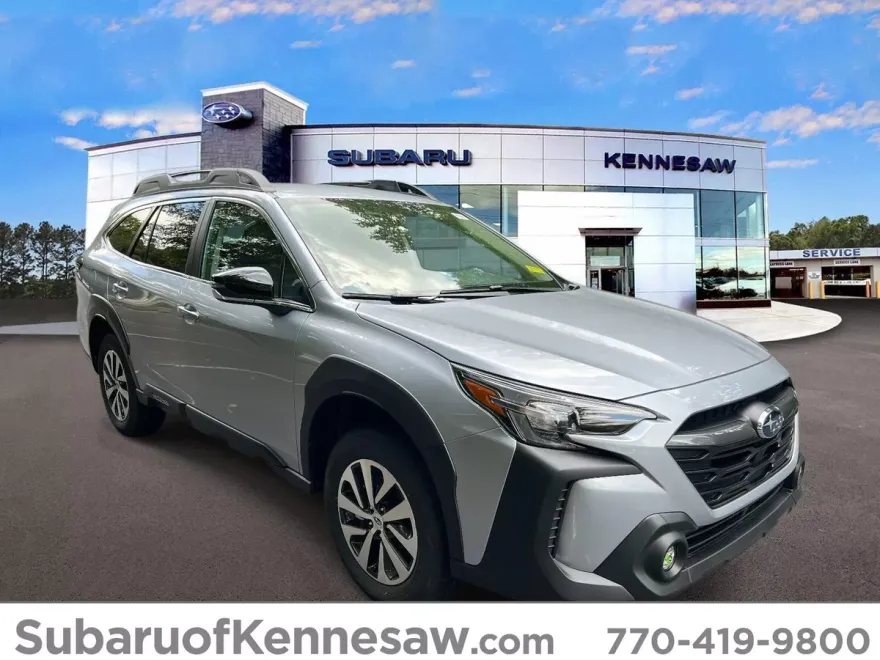 2025 Subaru Outback Premium photo 1