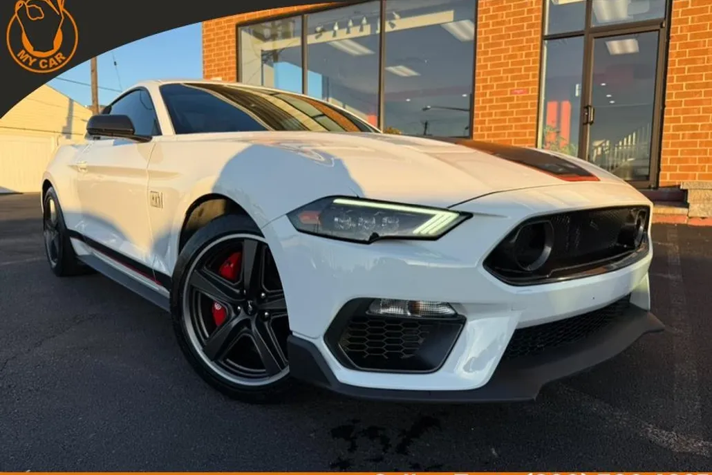 2021 Ford Mustang Mach 1 photo 1