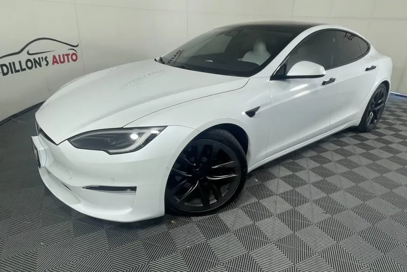 2023 Tesla Model S Standard Range photo 1