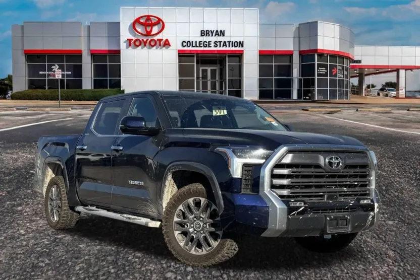 2023 Toyota Tundra Limited photo 1