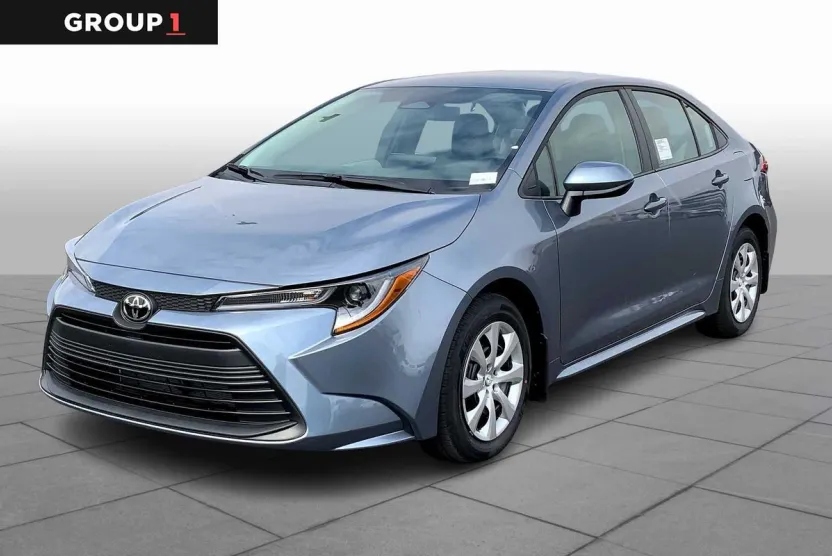 2026 Toyota Corolla LE photo 1