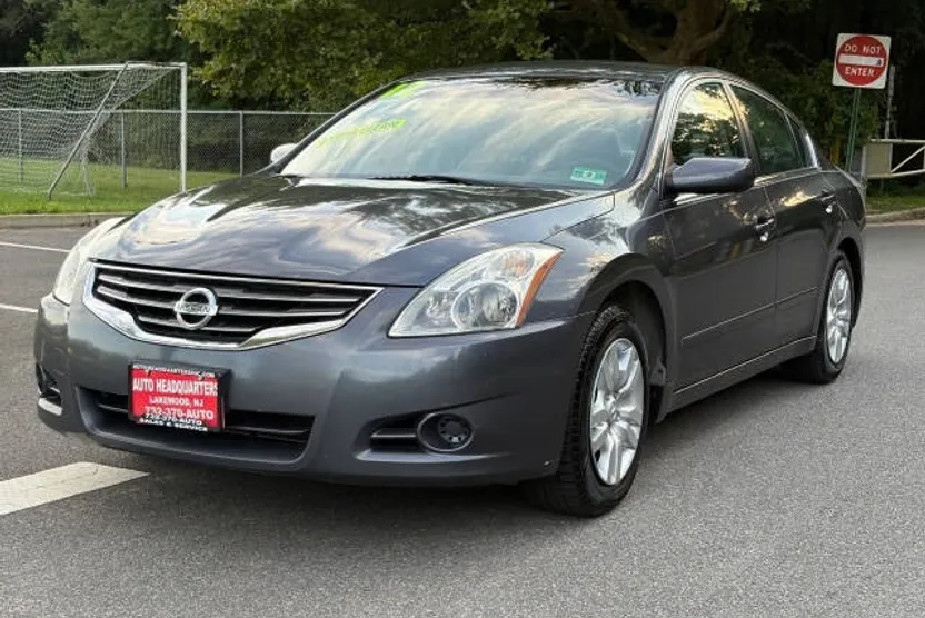2012 Nissan Altima 2.5 S photo 1