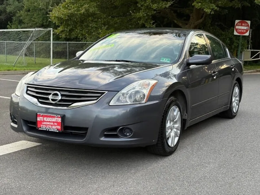 2012 Nissan Altima 2.5 S photo 1