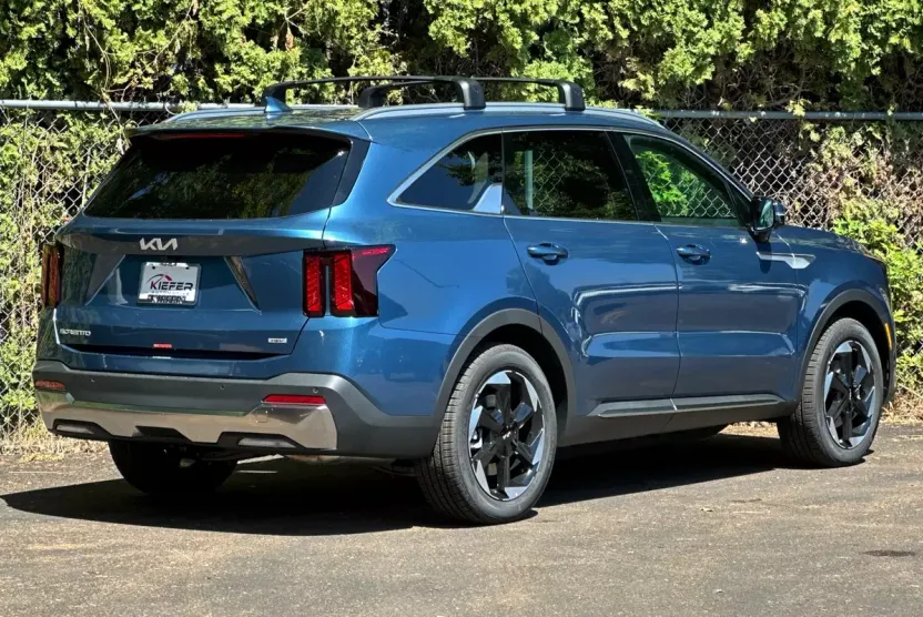 2025 Kia Sorento Hybrid EX photo 1