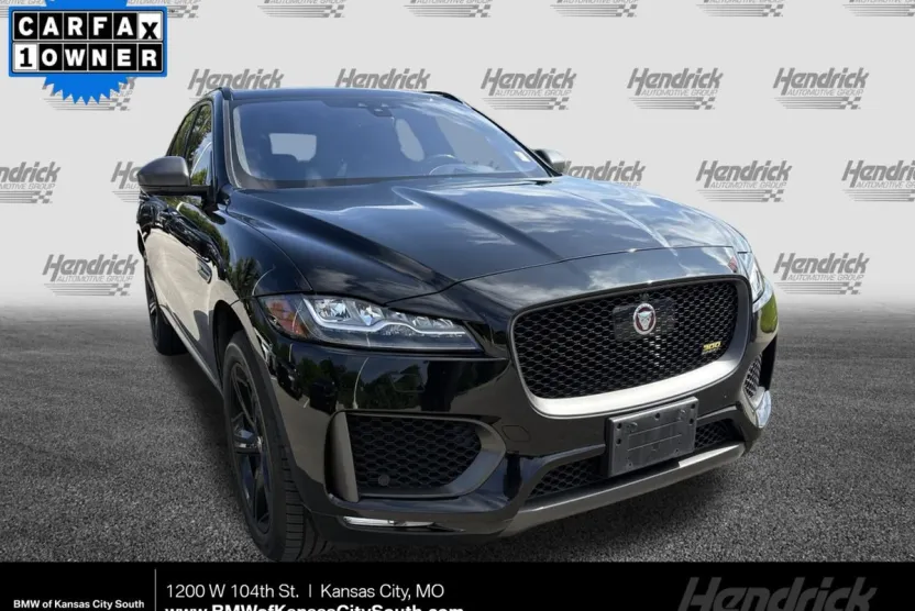 2020 Jaguar F-PACE photo 1