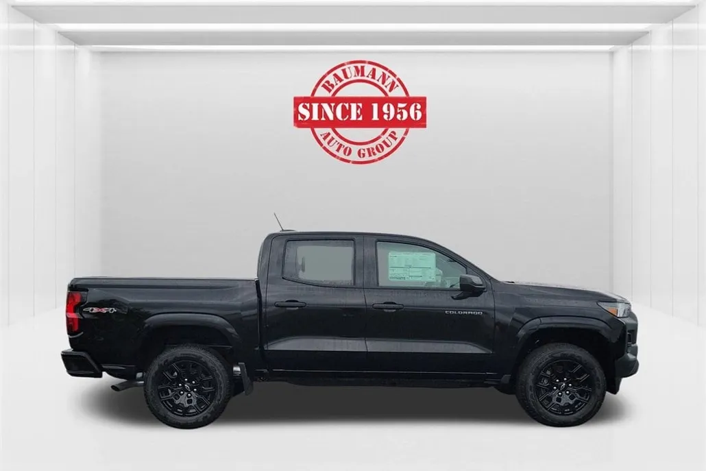 2026 Chevrolet Colorado Work Truck photo 1