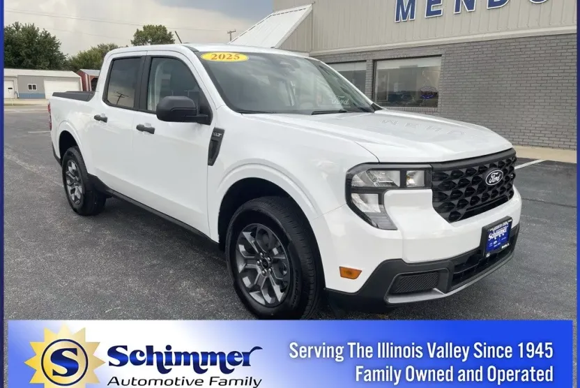 2025 Ford Maverick XLT photo 1
