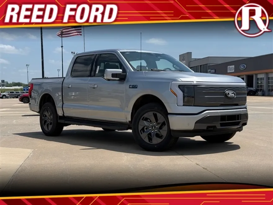 2025 Ford F-150 Lightning Lariat photo 1