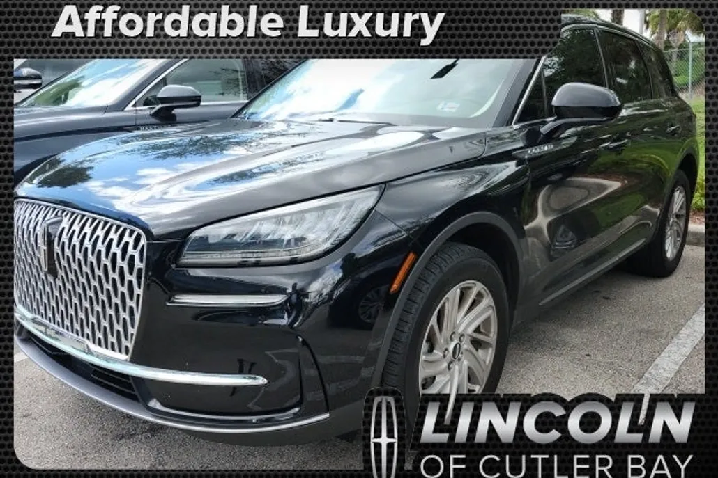 2024 Lincoln Corsair Premiere photo 1