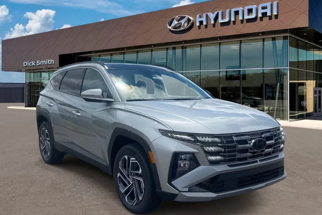 2025 Hyundai Tucson Hybrid Limited photo 1