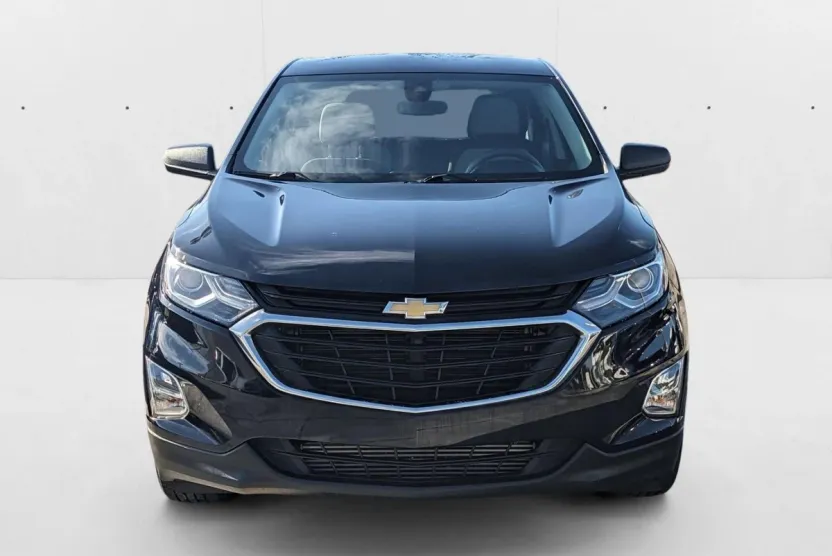 2021 Chevrolet Equinox LS photo 1