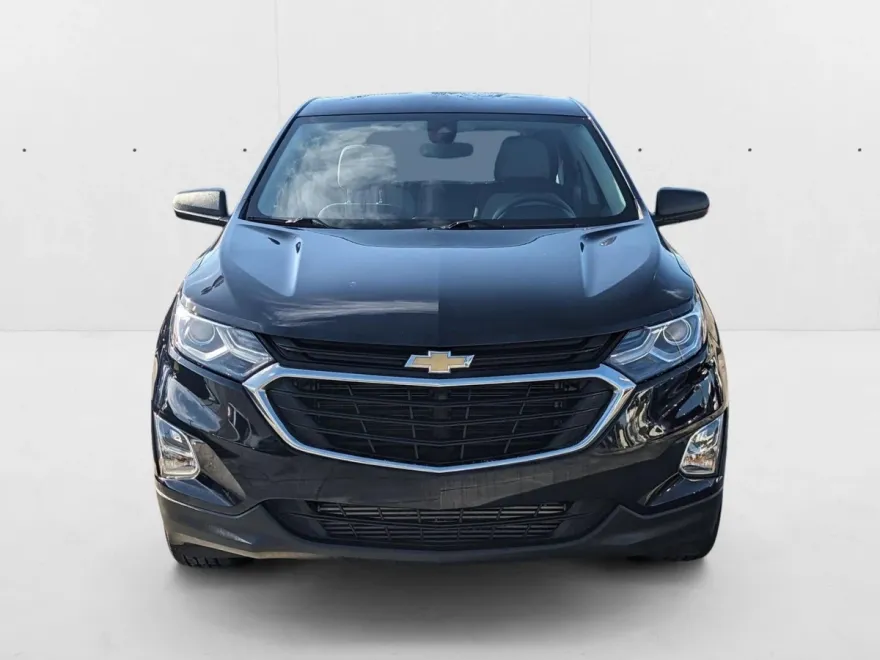 2021 Chevrolet Equinox LS photo 1