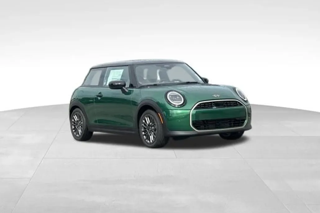 2026 Mini Cooper 2 Door Hardtop Signature photo 1