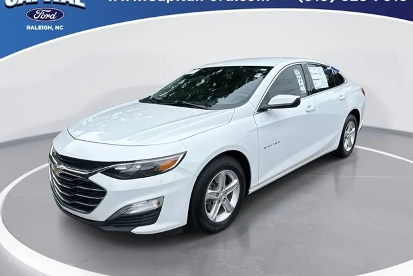 2024 Chevrolet Malibu LS photo 1