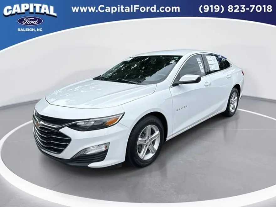 2024 Chevrolet Malibu LS photo 1