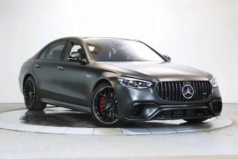 2024 Mercedes Benz S AMG 63 E PERFORMANCE photo 1