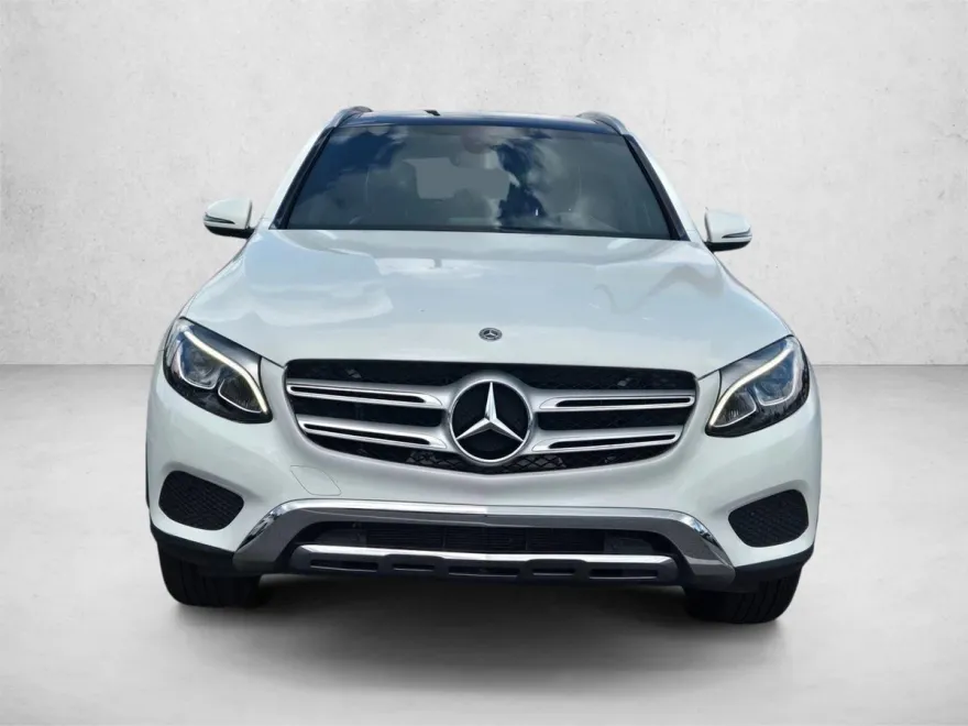 2018 Mercedes Benz GLC 300 photo 1