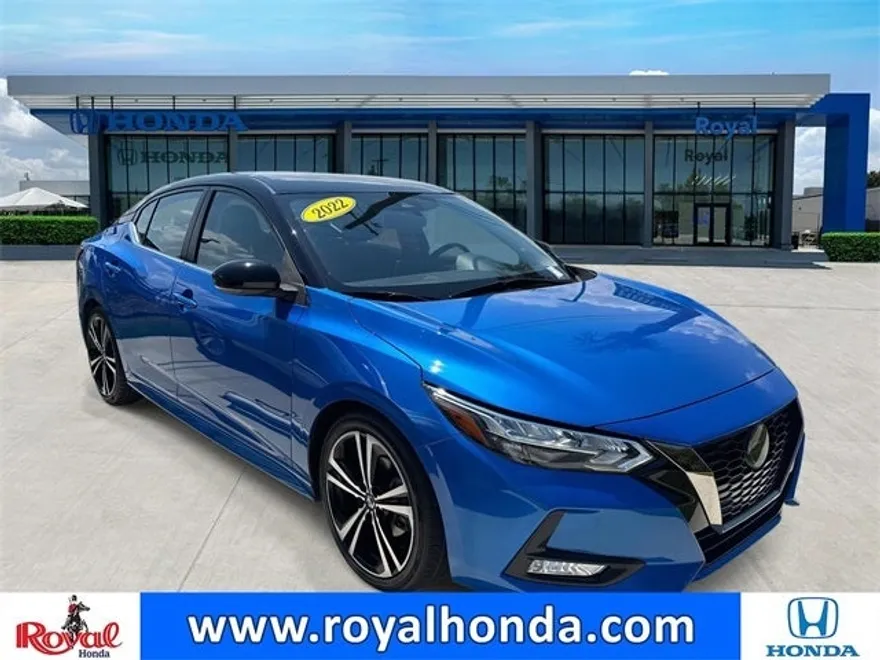 2022 Nissan Sentra SR photo 1