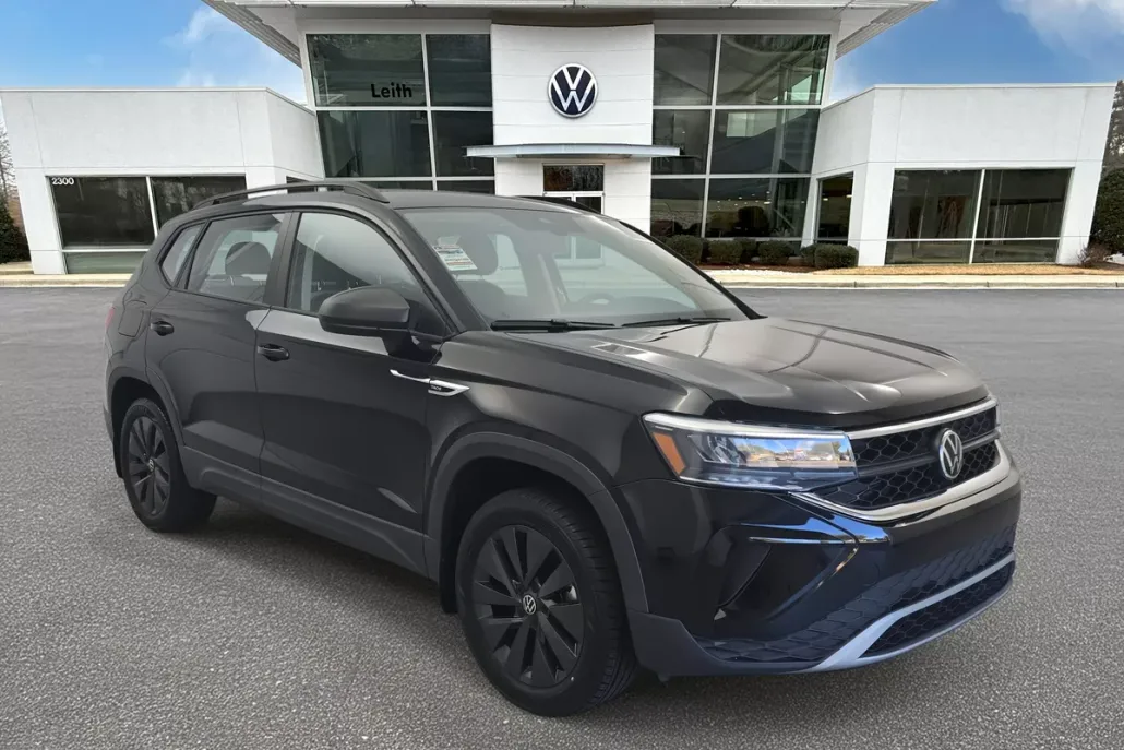 2022 Volkswagen Taos S photo 1