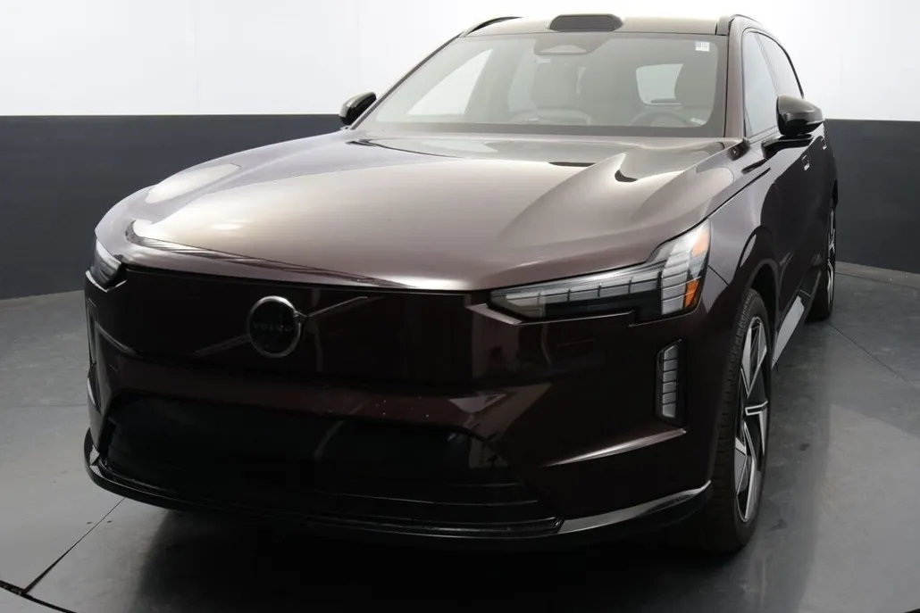 2025 Volvo EX90 Twin Motor Performance Ultra photo 1