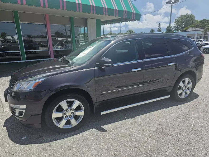 2016 Chevrolet Traverse LTZ photo 1