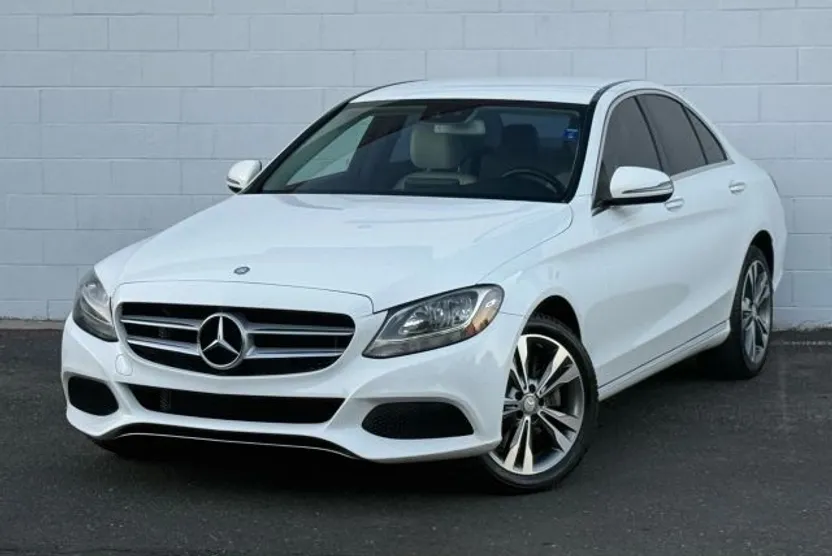 2016 Mercedes Benz C 300 4MATIC Sedan photo 1