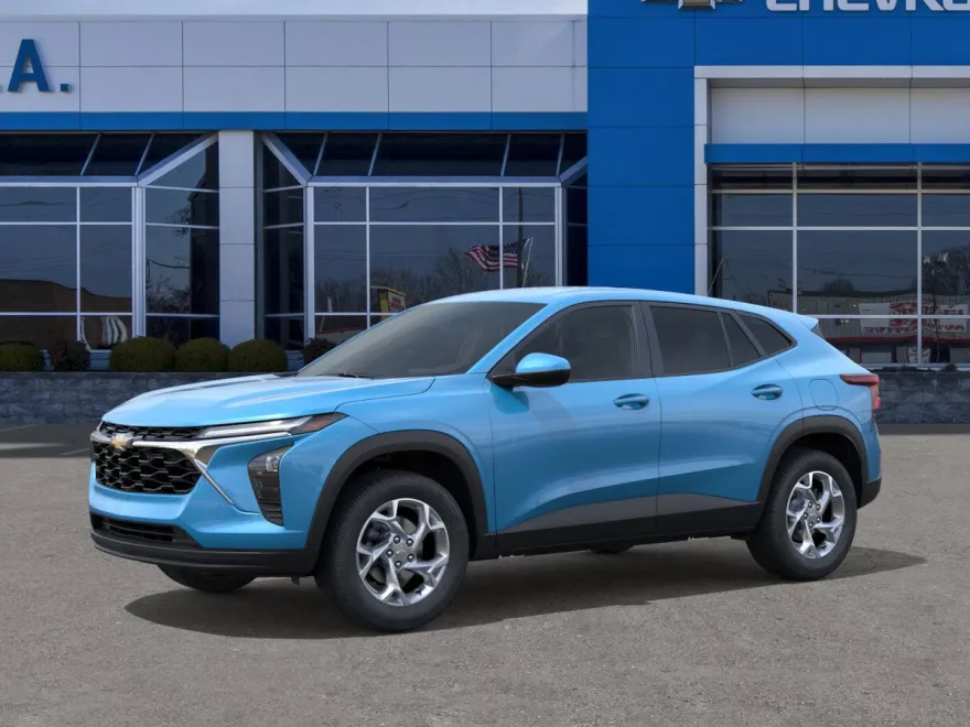 2026 Chevrolet Trax LS photo 1