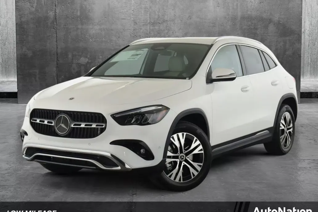 2025 Mercedes Benz GLA 250 4MATIC photo 1