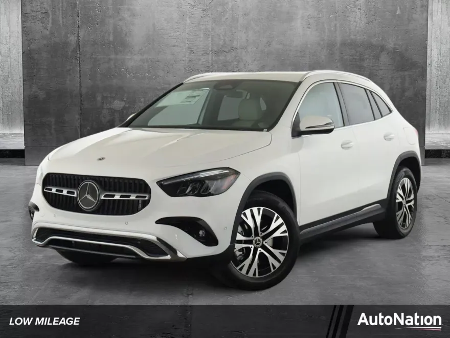 2025 Mercedes Benz GLA 250 4MATIC photo 1
