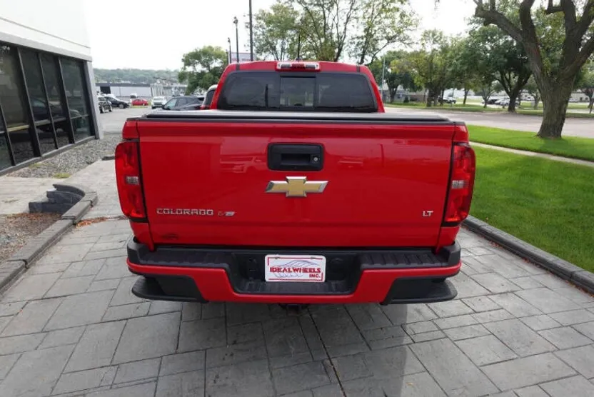 2020 Chevrolet Colorado LT photo 1