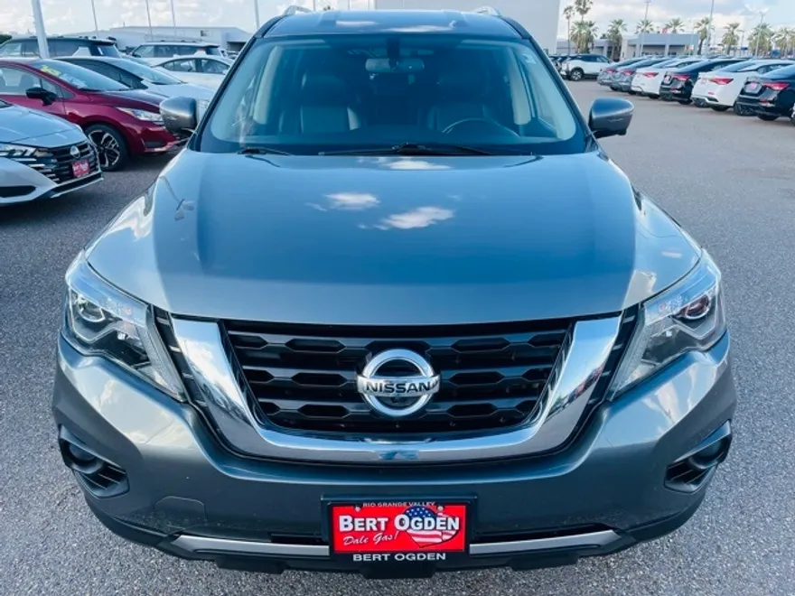 2020 Nissan Pathfinder SL photo 1