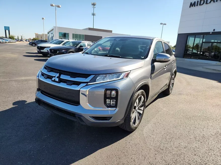 2021 Mitsubishi Outlander Sport SE photo 1