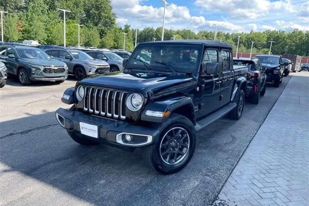 2022 Jeep Gladiator Overland photo 1