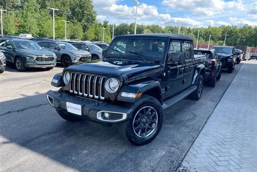 2022 Jeep Gladiator Overland photo 1