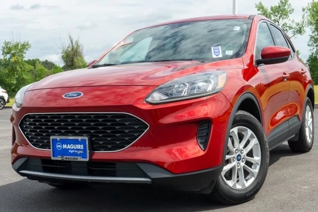 2020 Ford Escape SE photo 1