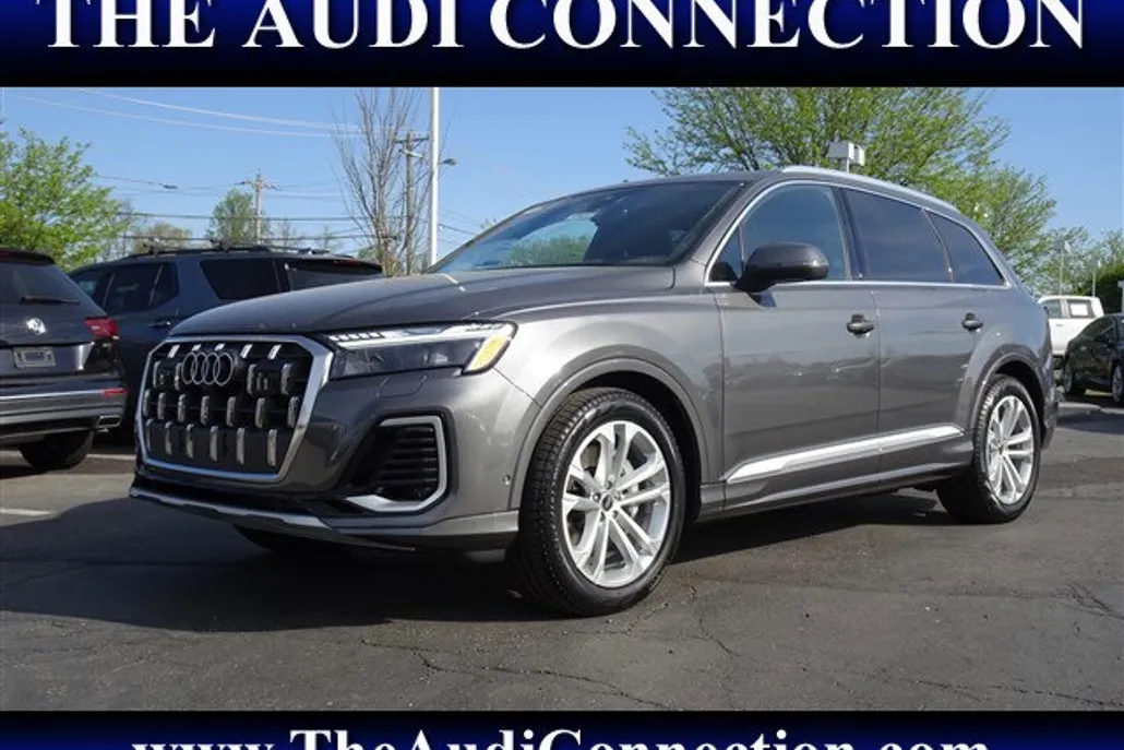 2025 Audi Q7 Prestige photo 1