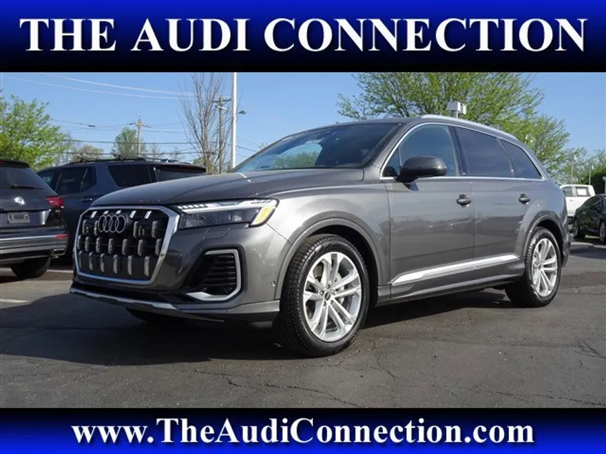2025 Audi Q7 Prestige photo 1