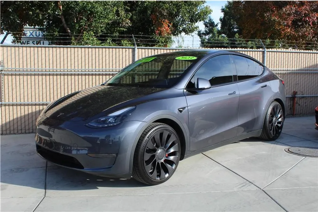 2023 Tesla Model Y Performance photo 1