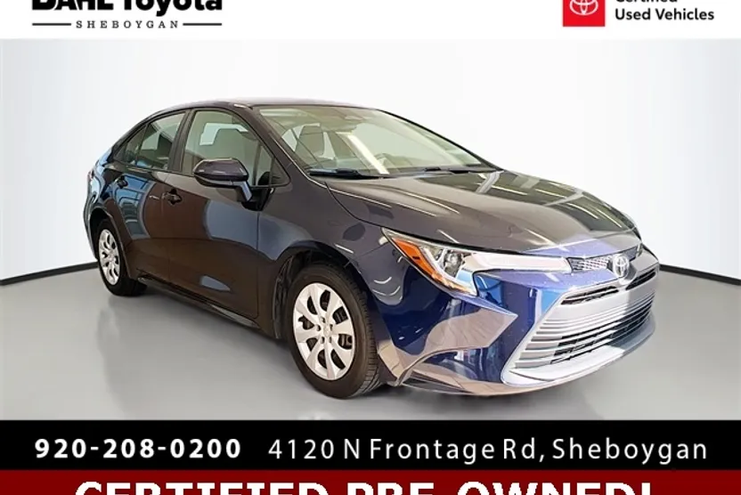 2024 Toyota Corolla LE photo 1