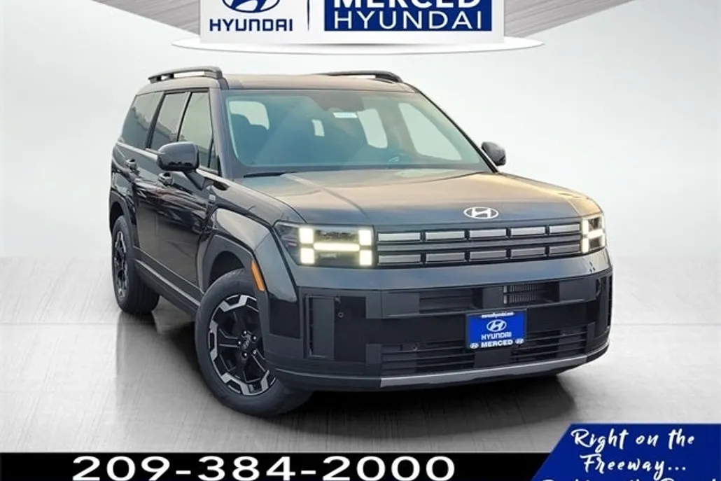 2025 Hyundai Santa Fe SEL photo 1