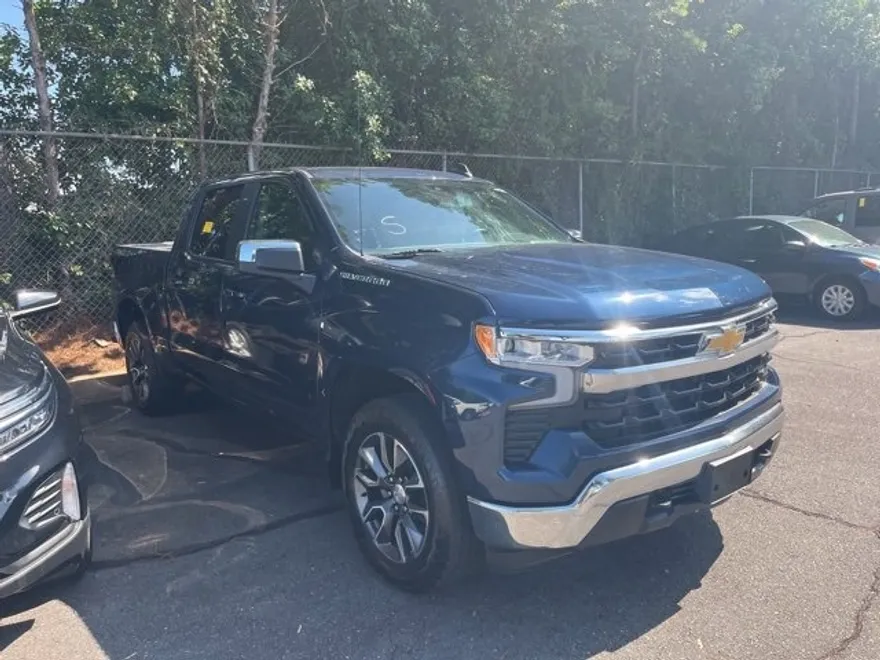 2023 Chevrolet Silverado 1500 LT photo 1