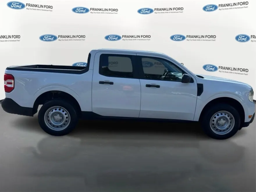 2022 Ford Maverick XL photo 1
