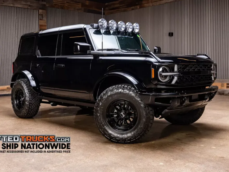 2024 Ford Bronco Badlands First Edition photo 1