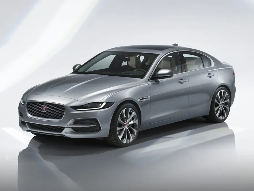 2020 Jaguar XE S photo 1