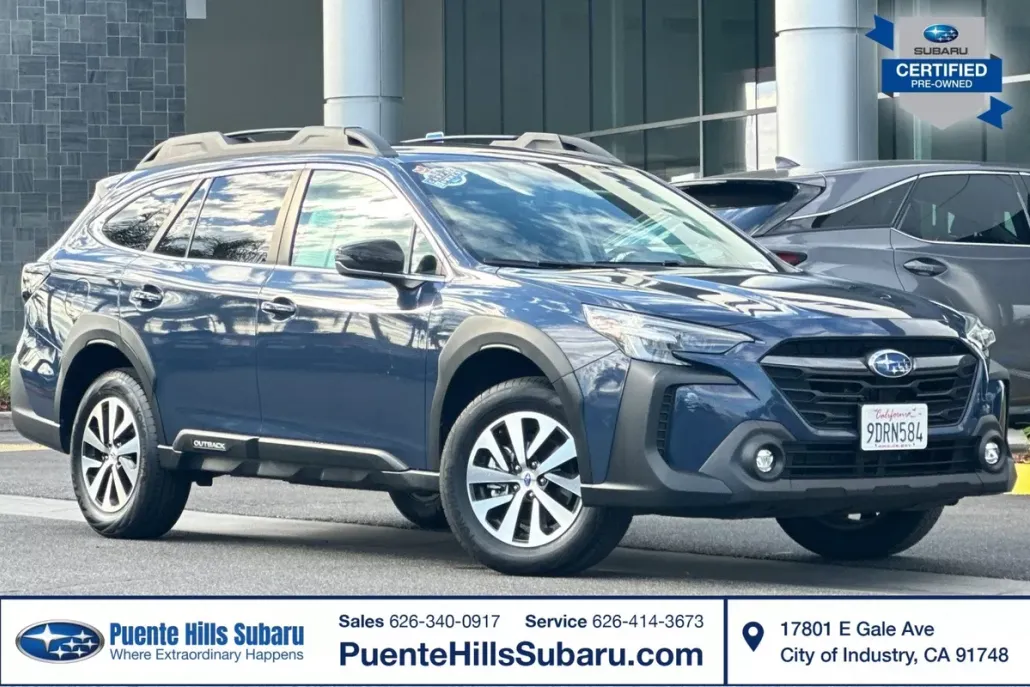 2023 Subaru Outback Premium photo 1