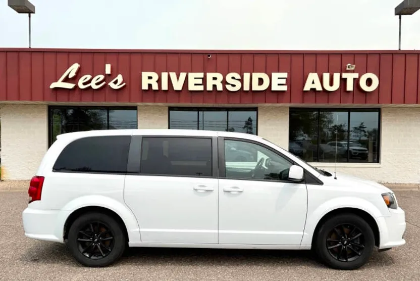 2020 Dodge Grand Caravan GT photo 1