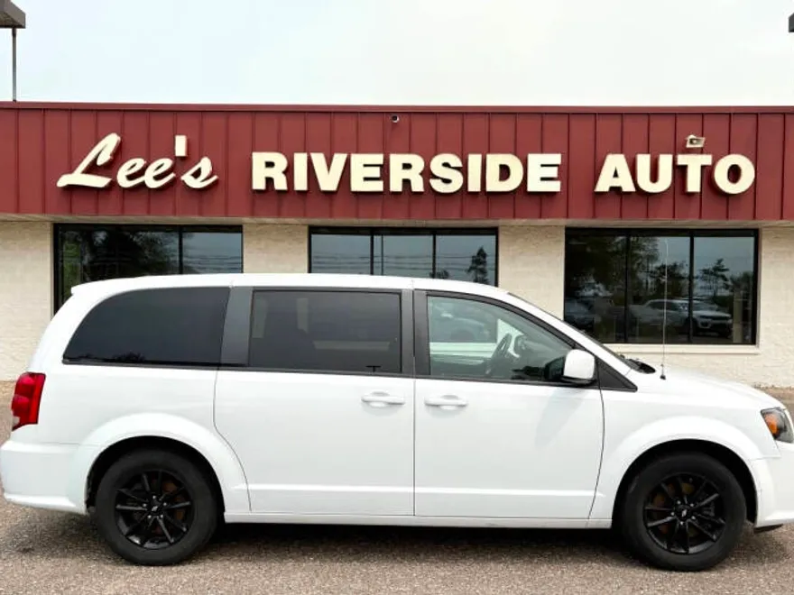 2020 Dodge Grand Caravan GT photo 1