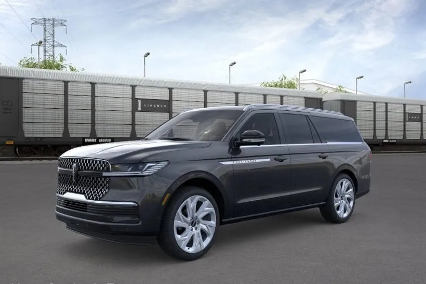 2025 Lincoln Navigator L Reserve photo 1