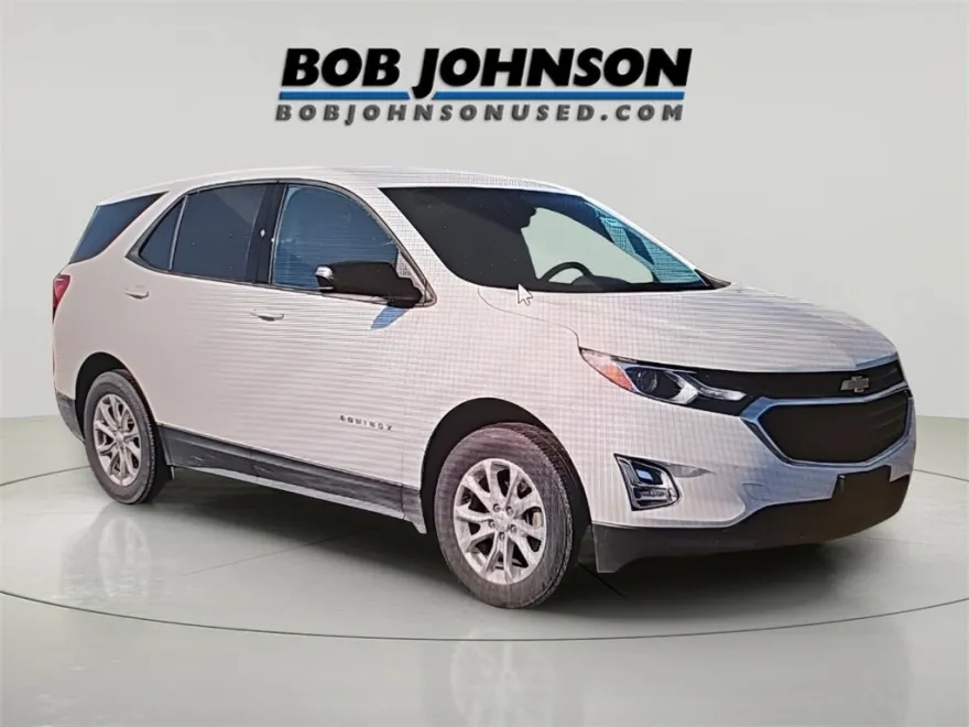 2019 Chevrolet Equinox LS photo 1